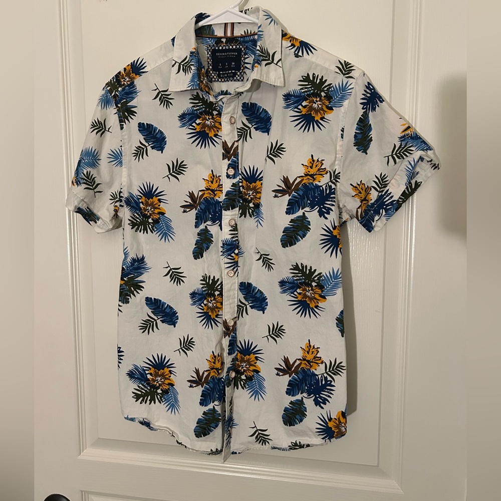SIZE S denim & flower Ricky Singh Hawaiian button down shirt